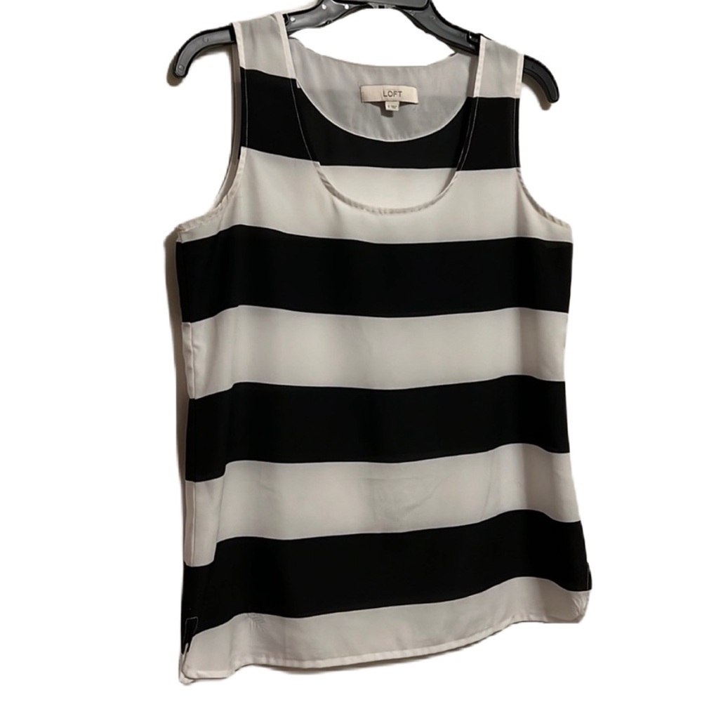 Ann Taylor LOFT Scoop Neckline, Sleeveless Top, Colors Black and White, Size Sm